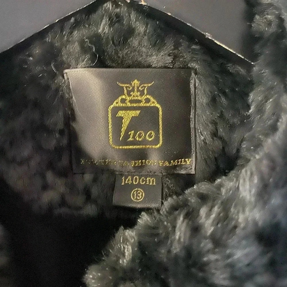 Black Faux Fur vest with waist tie - Size XS to Small - Picture 4 of 4